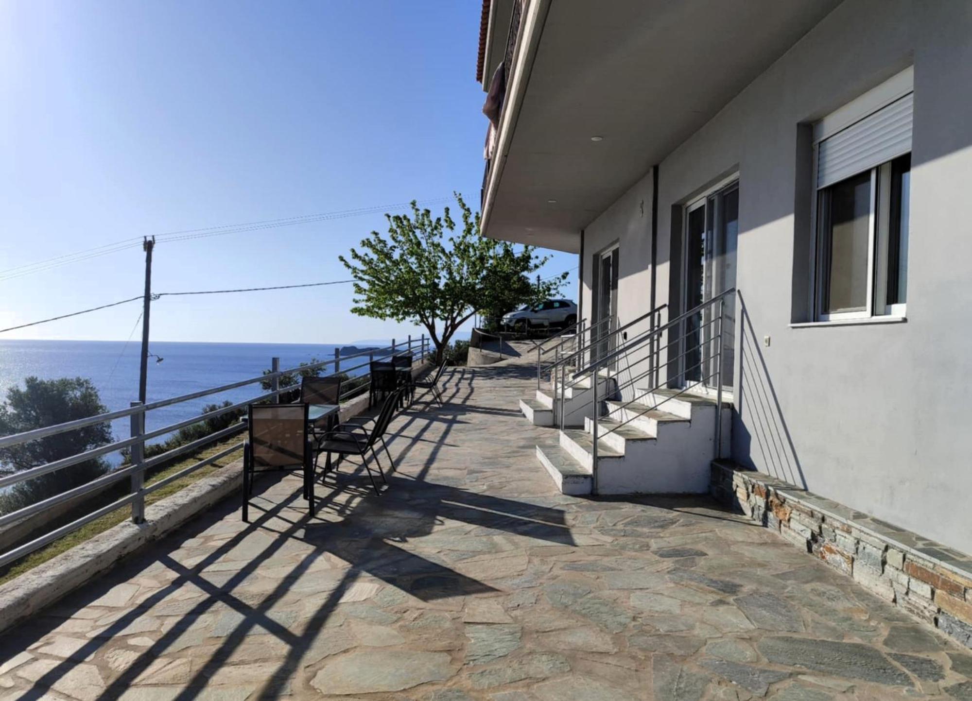 Aegean Beachfront Petriaí Eksteriør bilde