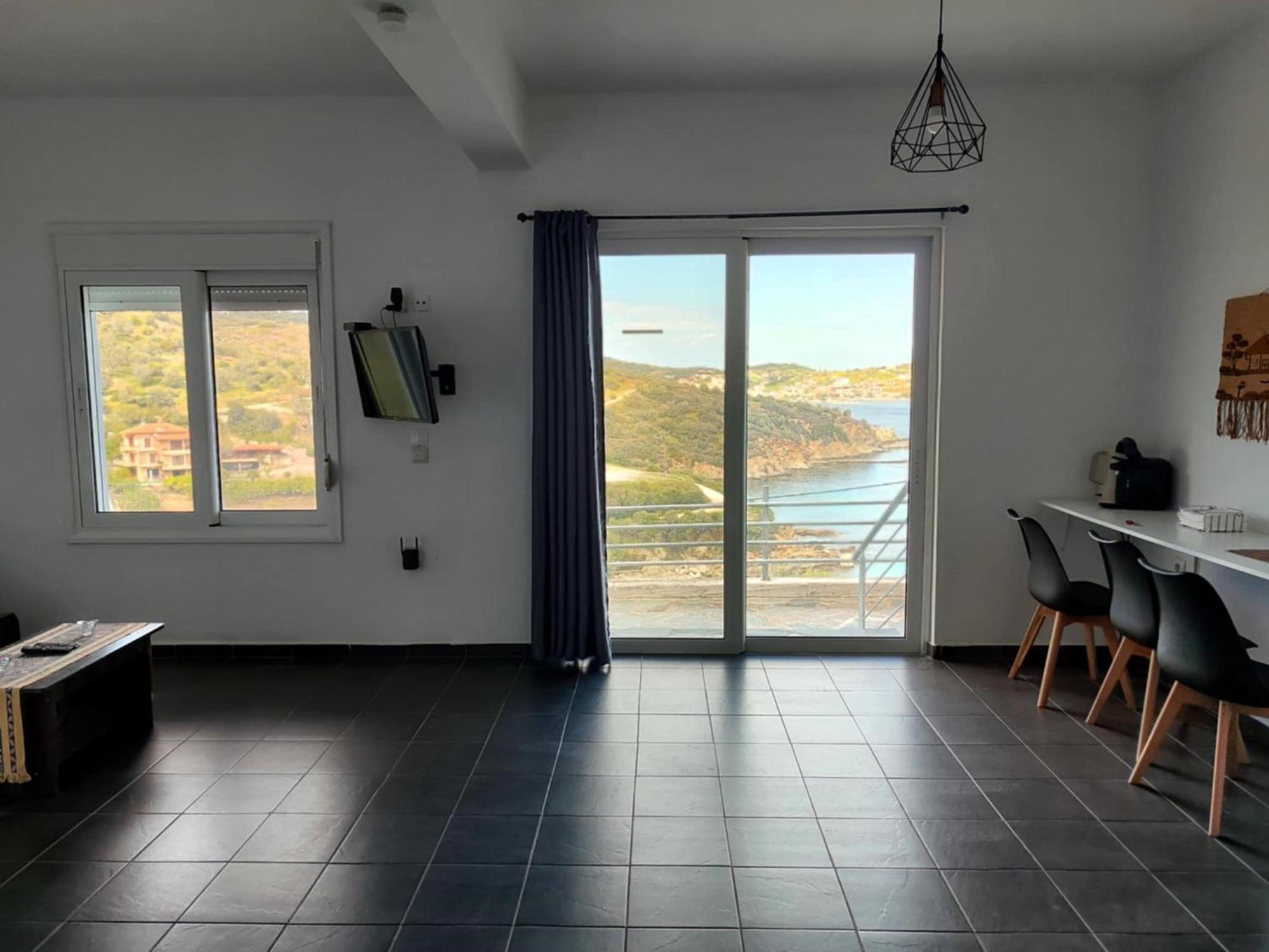 Aegean Beachfront Petriaí Eksteriør bilde